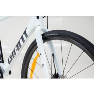 2026 fastroadadvar1a white 18 600x600 1