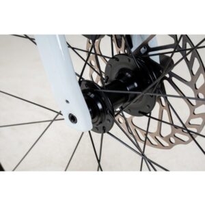 2026 fastroadadvar1a white 19 600x600 1