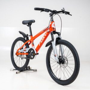 kuro3 greyred 2 600x600 1