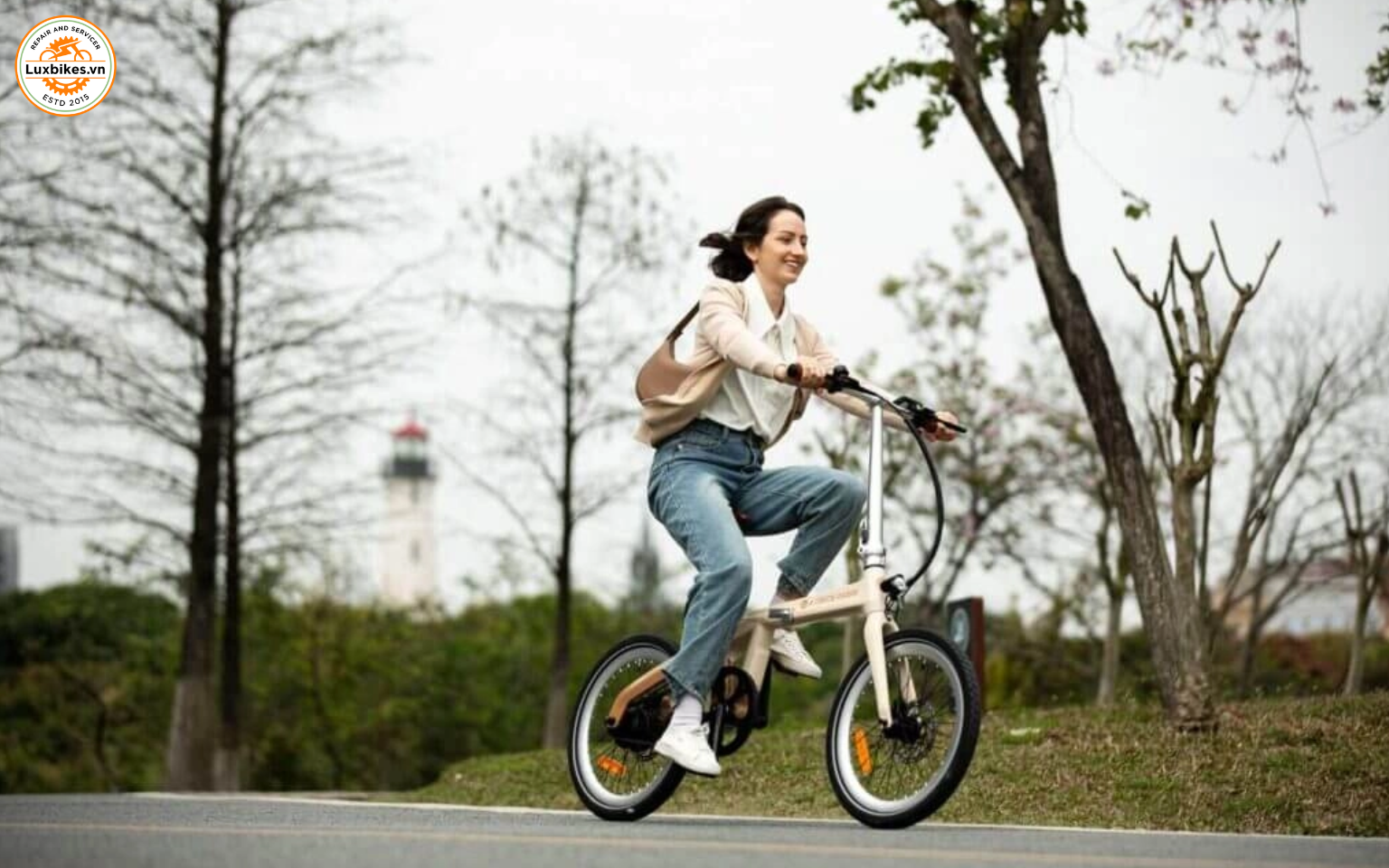 So sánh lợi ích của xe đạp trợ lực điện với xe đạp thường